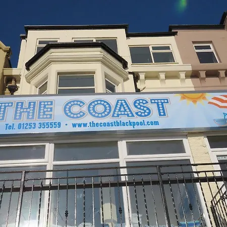 The Coast Couette-café