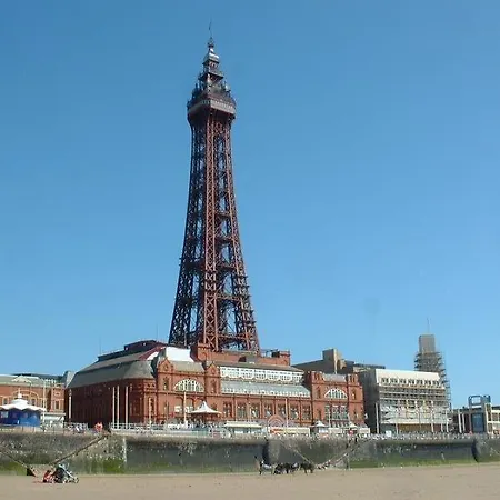 Holiday home Highbury Blackpool
