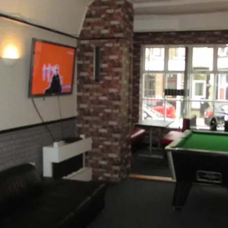 Bed & Breakfast Crompton House 2*