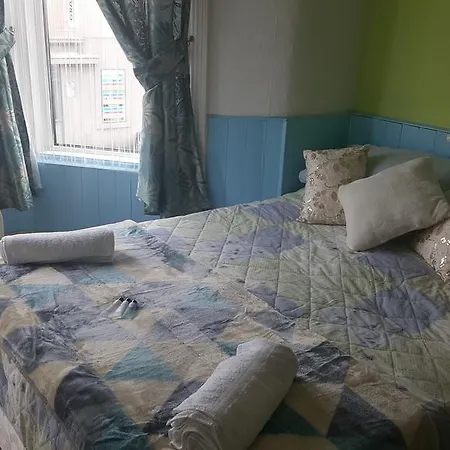 Guest house Darfield Blackpool