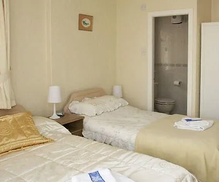 Alpha Guest 3* Blackpool
