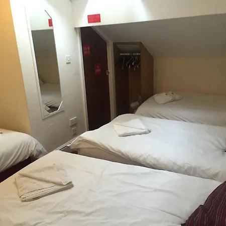Hotel Hayward 2*