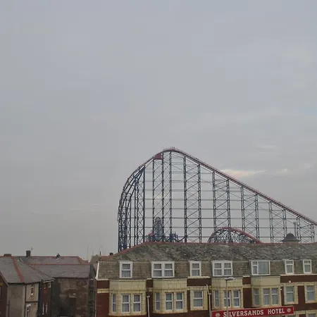 Broadway 3* Blackpool