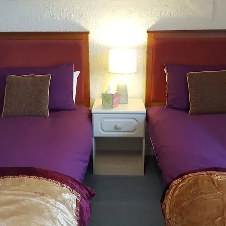 Famille - Famille Group Bed & Breakfast