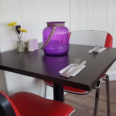 Famille - Famille Group Bed & Breakfast