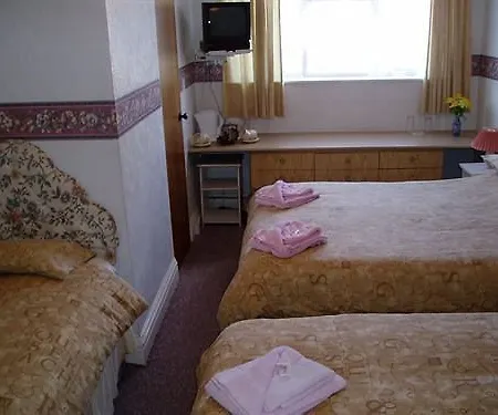 Guest house Moorings 3*