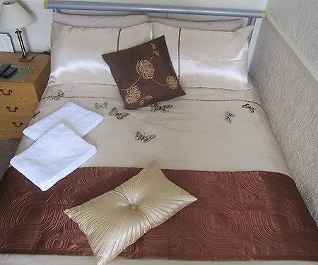 Seagull Bed & Breakfast 3*