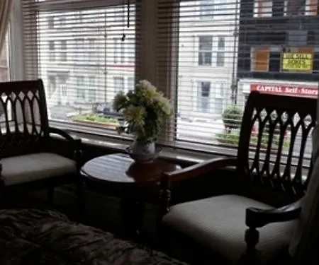 Bed & Breakfast The Molly House 4*