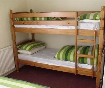 Bed & Breakfast Benson - Small Families & Couples Only Blackpool