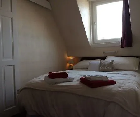 Bed & Breakfast Beverley Dean - Children Over 5 Years Welcome - Continental Breakfast Blackpool