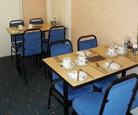 Bed & Breakfast Beverley Dean - Children Over 5 Years Welcome - Continental Breakfast Blackpool