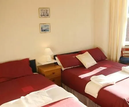 Clarron House Szálloda