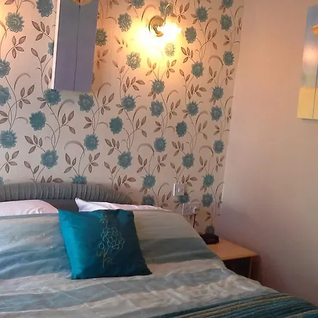 The Trafalgar Guest house 3*