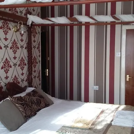 The Trafalgar 3*