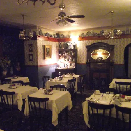 The Molly House ベッド・アンド・ブレックファスト 4*