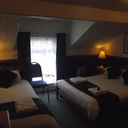 The Molly House 4*