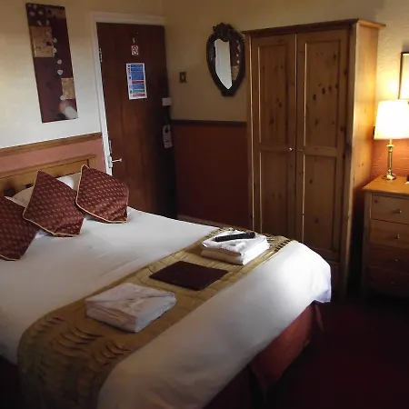 The Molly House 4*