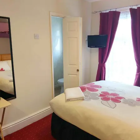 Bed & Breakfast Ringbane House