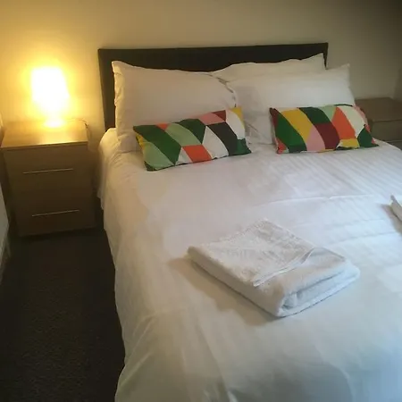 Zebra Hotel 2*