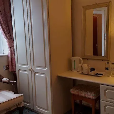 Famille - Famille Group Bed & Breakfast