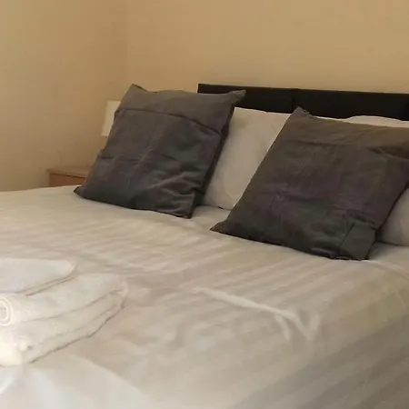 Zebra Hotel 2*