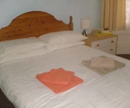 Pensionat Crooked Retreat 3*