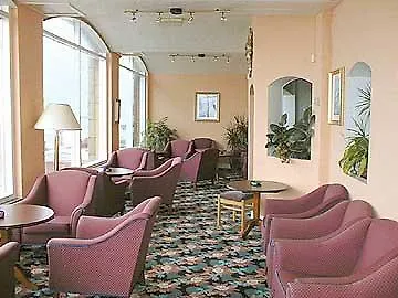 Hotel Chequers Plaza 2*