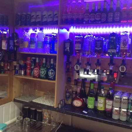 Victoria Hotel 2*