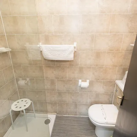 Manor House Bed & Breakfast 3*