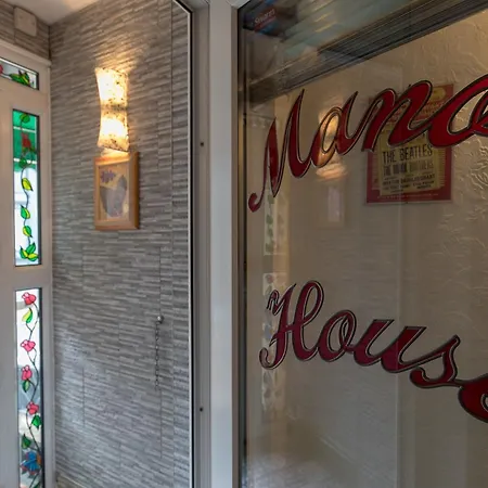 Bed & Breakfast Manor House Blackpool