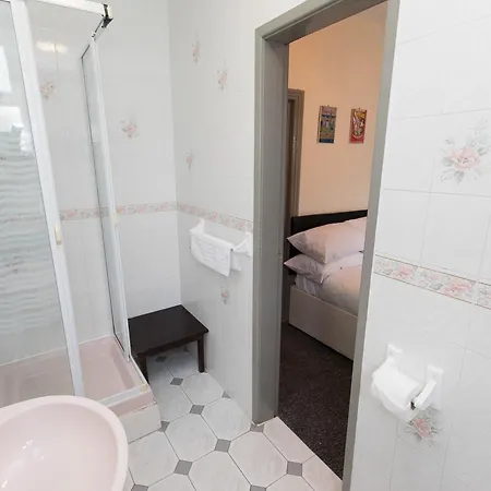 Bed & Breakfast Manor House 3*
