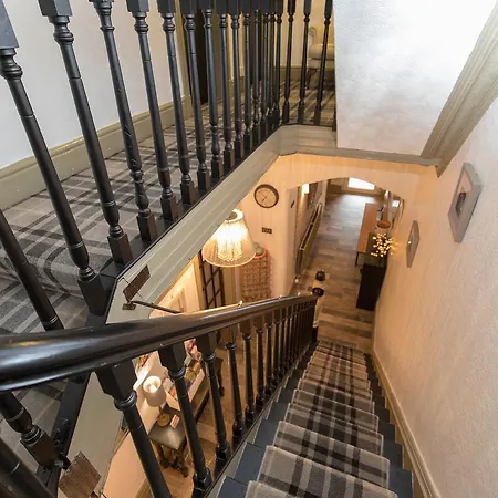 Manor House Bed & Breakfast