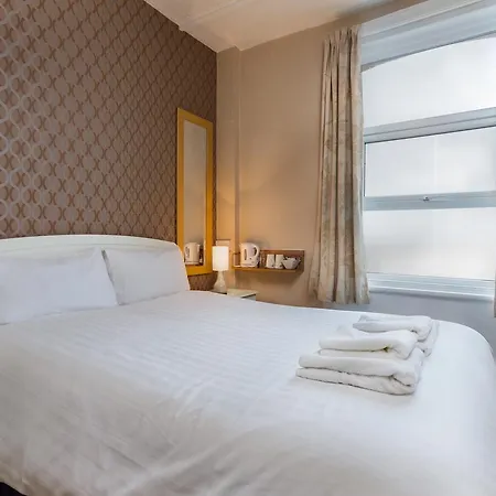 Hotel Maples 3*