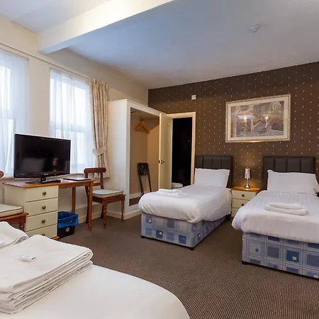 Hotel Maples 3*