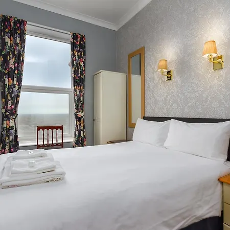 Hotel Maples 3*