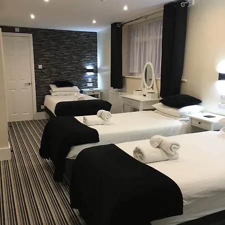 Happy Return Hotel 3*