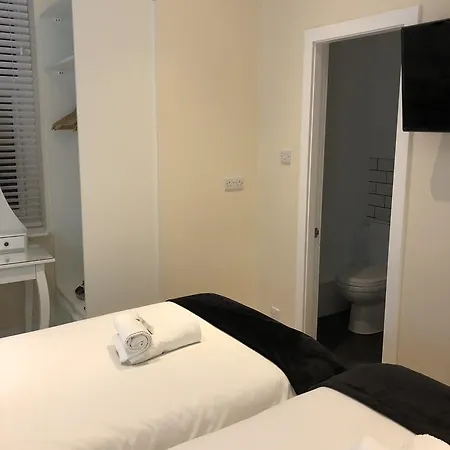 Happy Return Hotel 3*