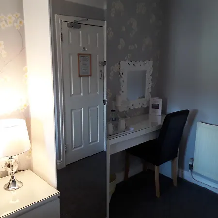 Manchester House Bed & Breakfast