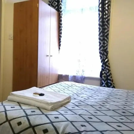 Ringbane House Bed & Breakfast 2*