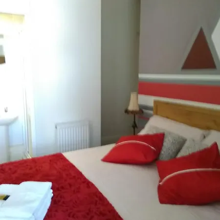 Bed & Breakfast Ringbane House