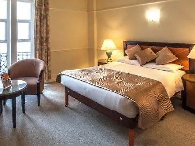 The Metropole 3*