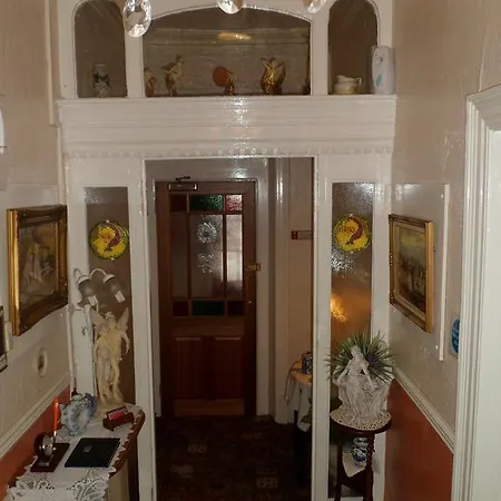 Camelot - Couples Only Hotell 3*