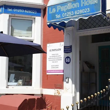 Le Papillon בית הארחה 4*