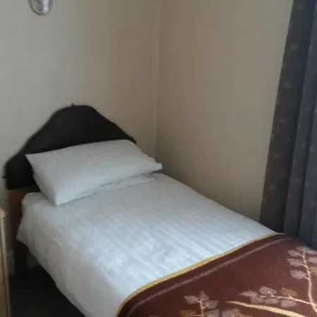 Hotell Ash - Blackpool