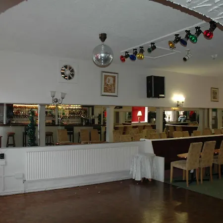 Arncliffe Hotel 3*