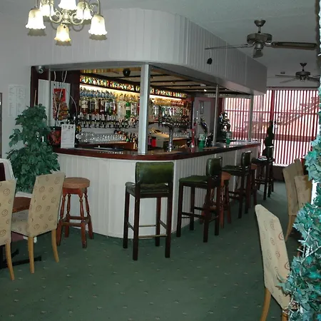 Arncliffe 3*