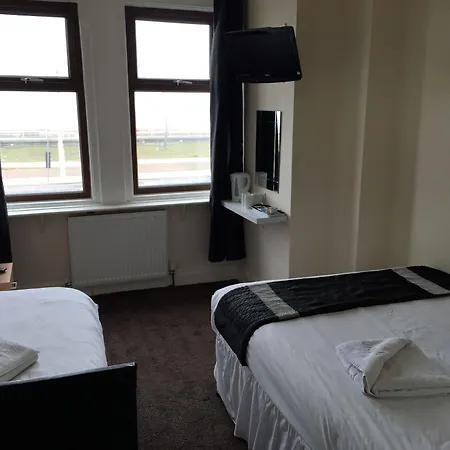 Hello Roomz - Pleasure Hotel