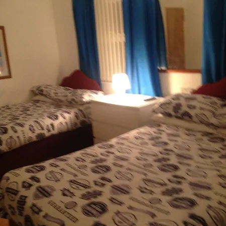B&B Fairhaven On Woodfield Road 3*