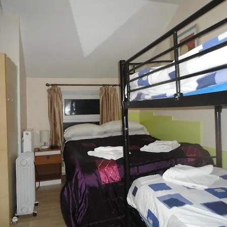 Ivanhoe 2* Blackpool