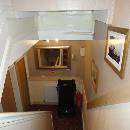 Ivanhoe 2* Blackpool